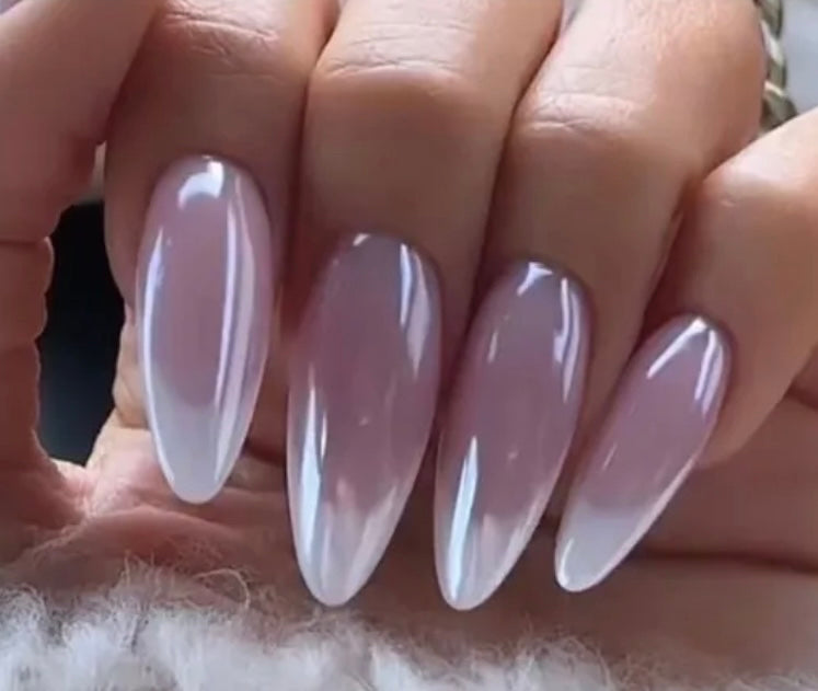 Pearl with White Tips - Almond #W734