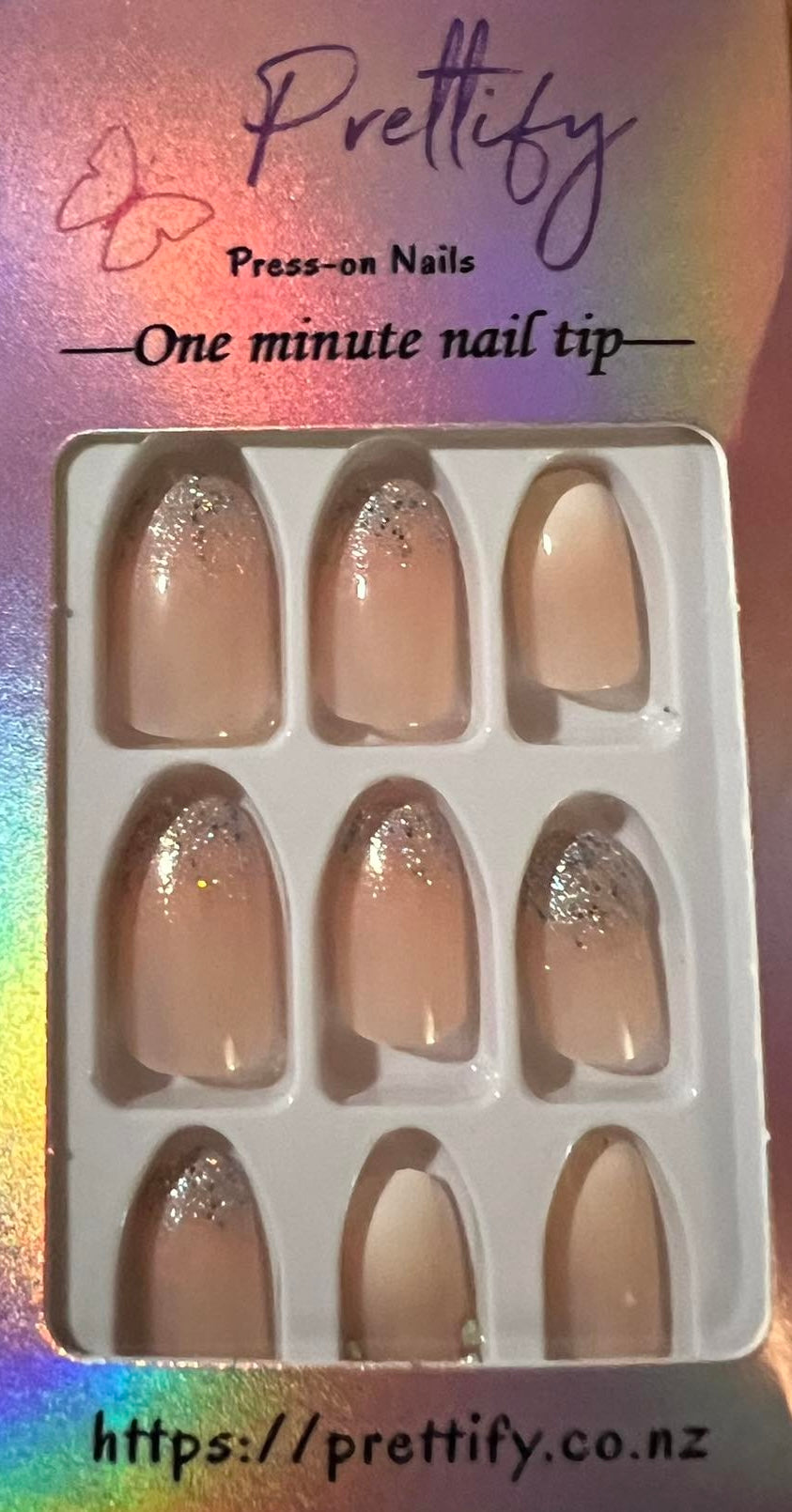 Pink Pearl with Glitter & White Tips - Oval #Z564