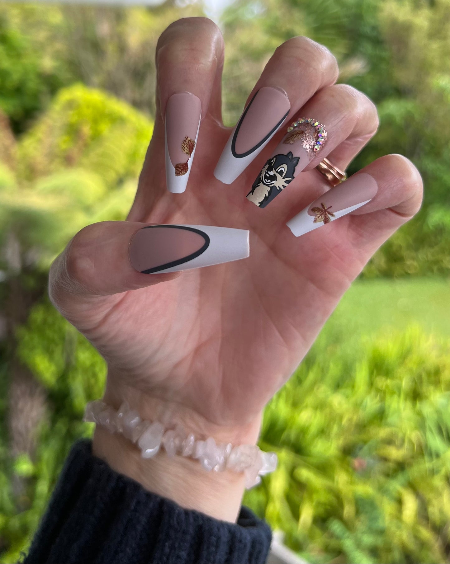 Autumn Theme - White Tips, Autumn Leaves with Chipmunk 24pcs.