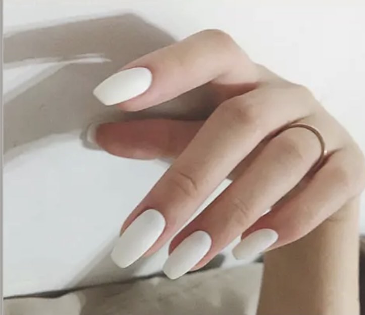White Medium Coffin Nails.
