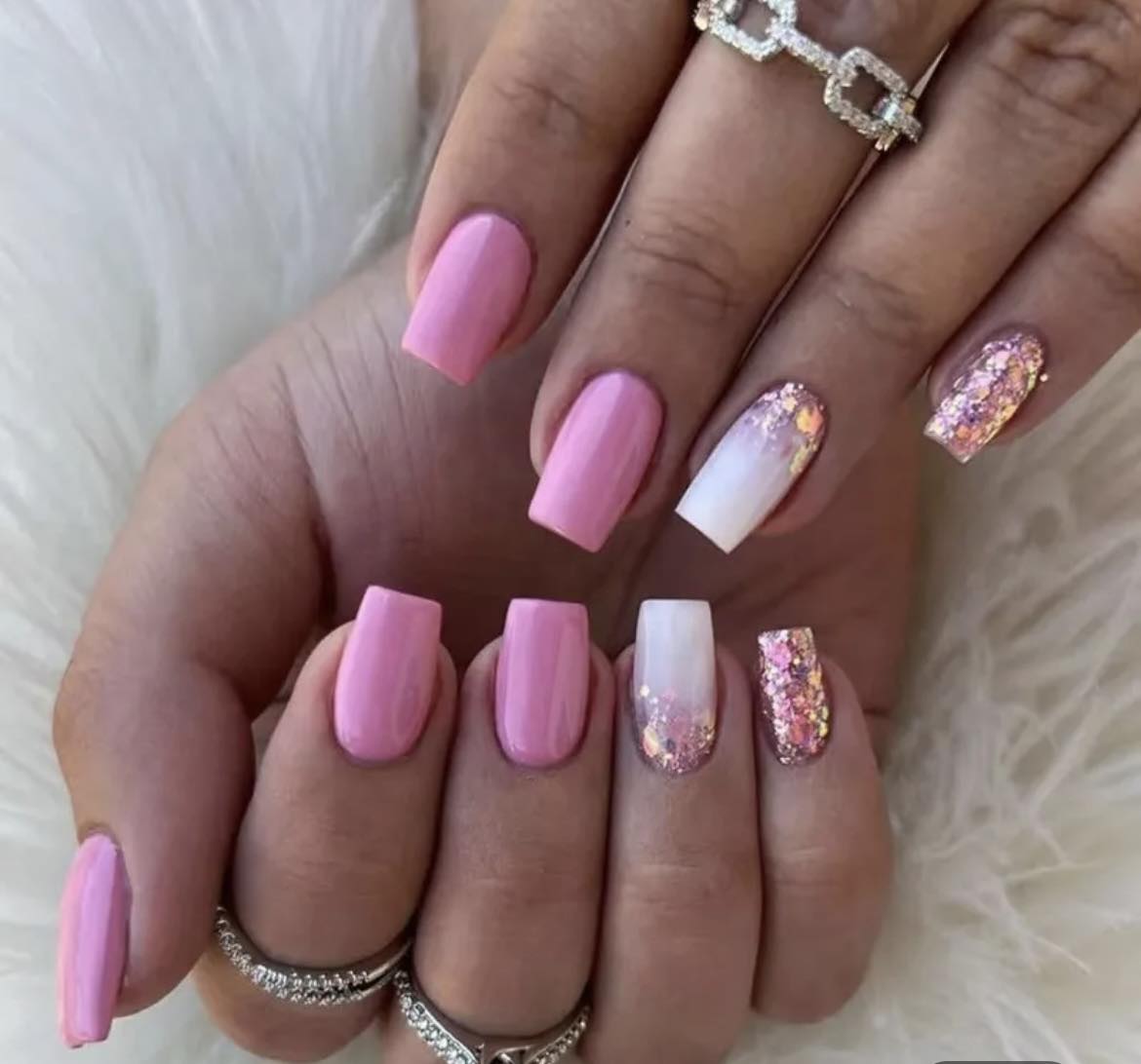 Squoval Press on Nails. Pink, White & Glitter. Durable Acrylic Press on Nails. Easy and quick to apply. Great for those special occasions, parties or add an edge to any outfit. Gorgeous, flattering and you can re-use them again and again.