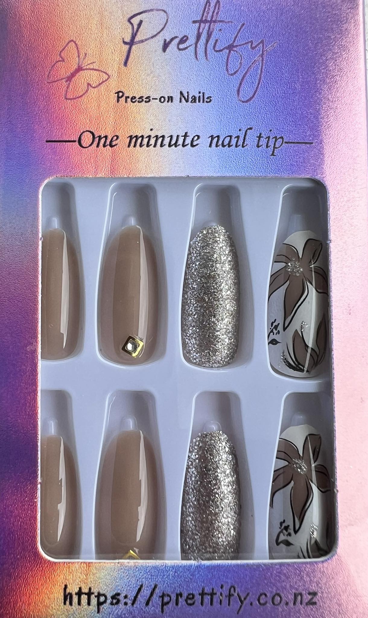 Mocha, Gold & Silver Glitter & White with Flowers - Oval #Z733