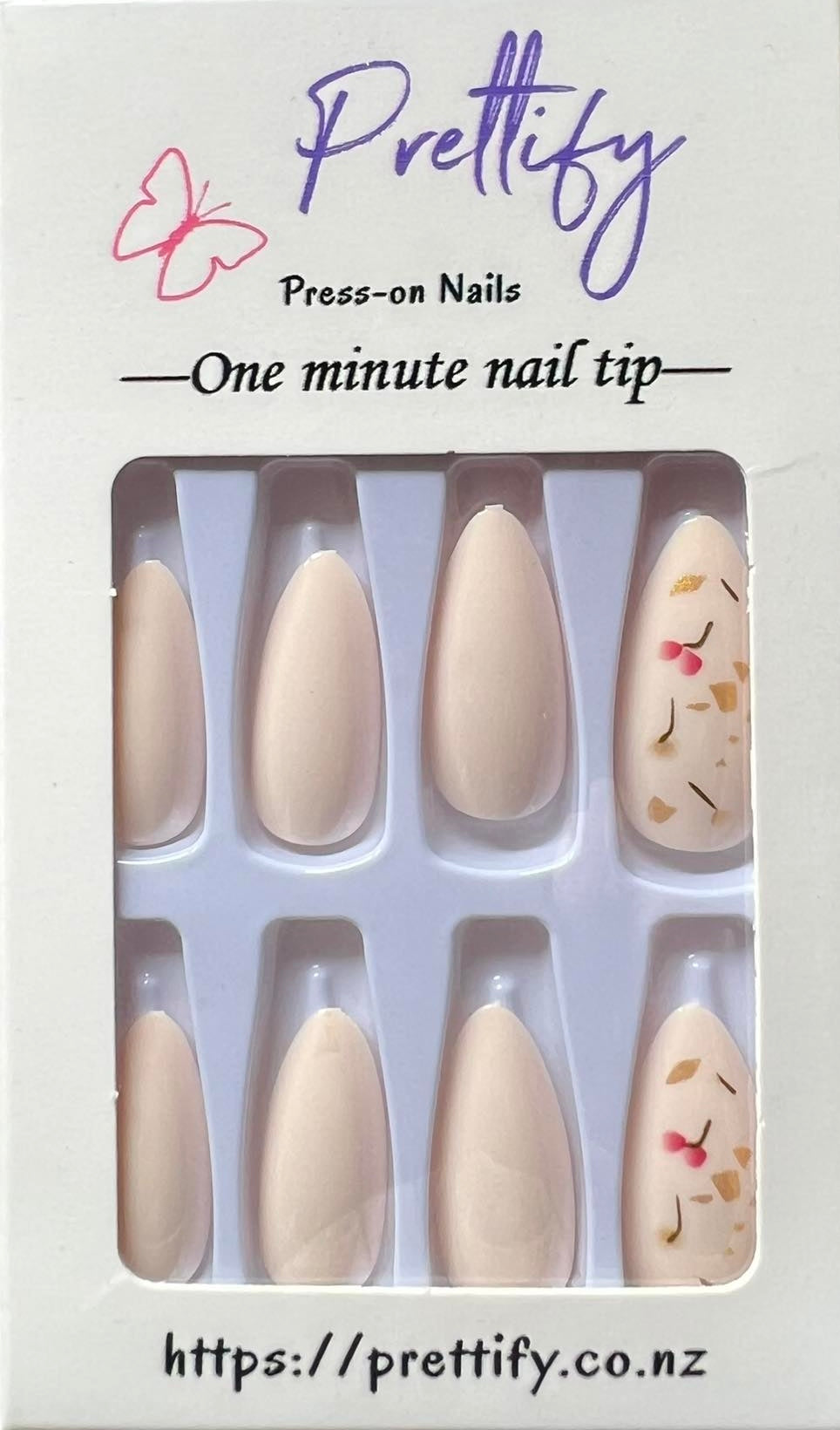 Almond Press on Nails. Cream with Flowers. Durable Acrylic Press on Nails. Easy and quick to apply. Great for those special occasions, parties or add an edge to any outfit. Gorgeous, flattering and you can re-use them again and again.
