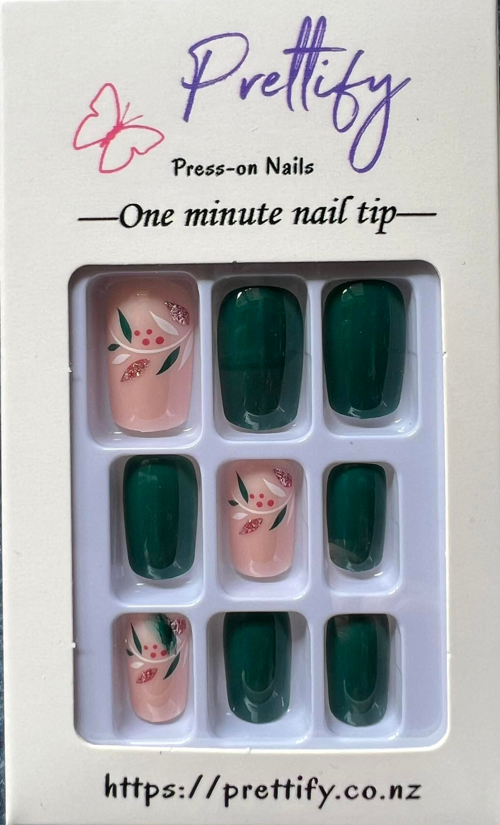 Squoval Press on Nails. Dark Green & Pale Pink with Leaves. Durable Acrylic Press on Nails. Easy and quick to apply. Great for those special occasions, parties or add an edge to any outfit. Gorgeous, flattering and you can re-use them again and again.