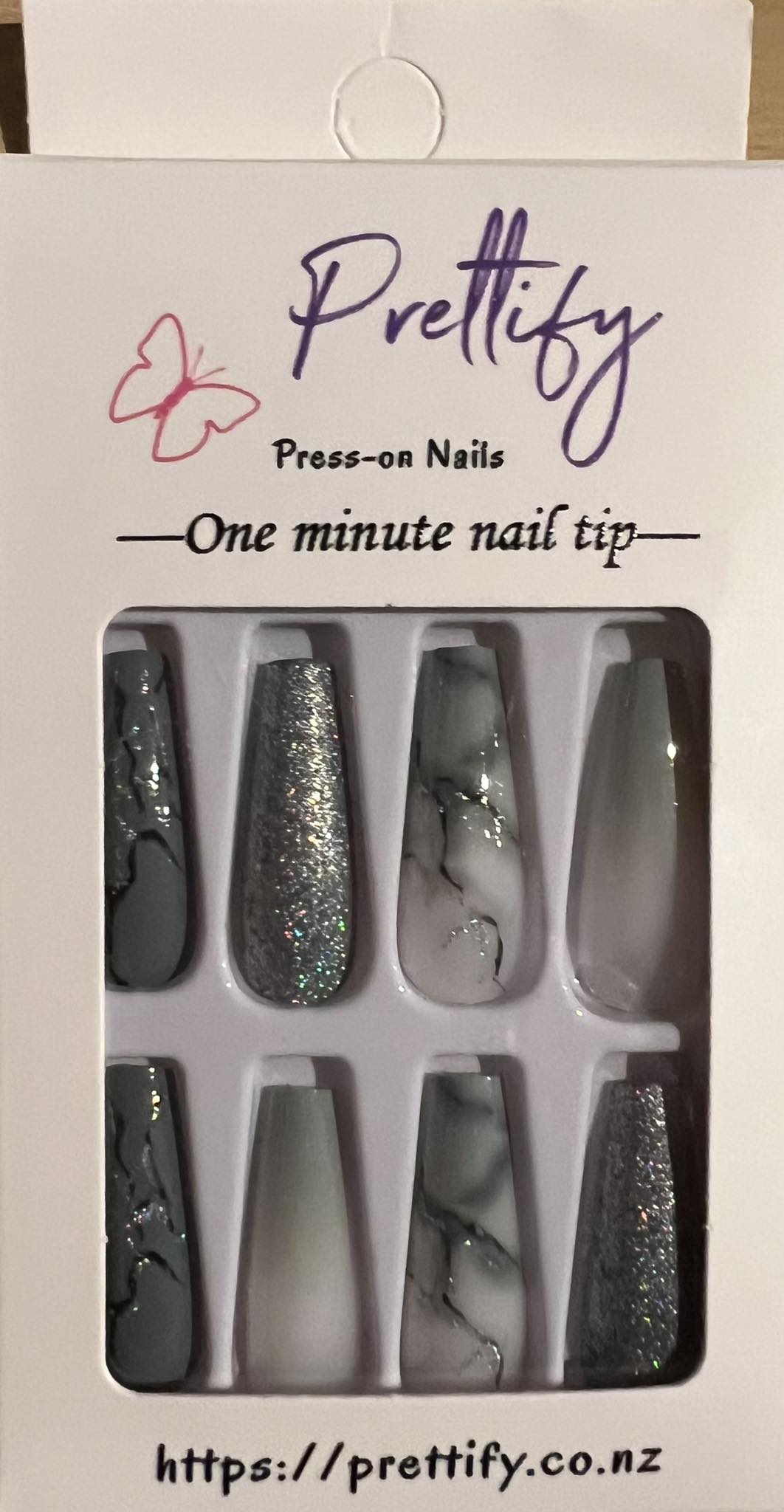 Long Coffin Press on Nails. Grey/Green Marble & Glitter. Easy and quick to apply. Great for those special occasions, parties or add an edge to any outfit. Gorgeous, flattering and you can re-use them again and again.