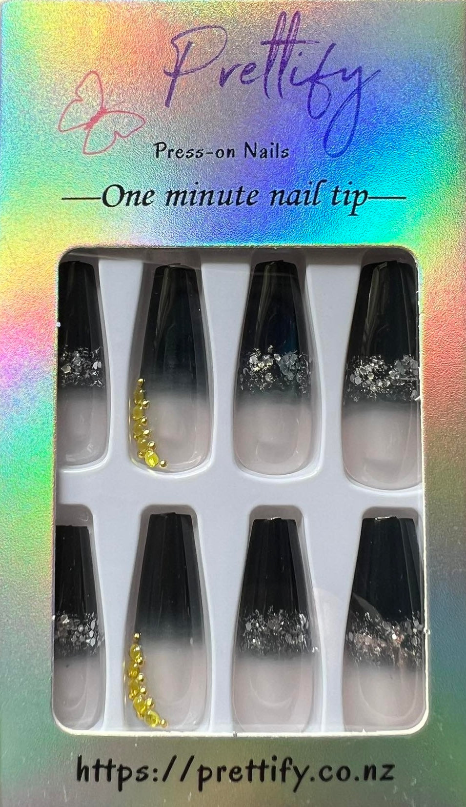 Long Coffin Press on Nails. Black & Clear with Silver Glitter & Gold Jewels. Easy and quick to apply. Great for those special occasions, parties or add an edge to any outfit. Gorgeous, flattering and you can re-use them again and again.